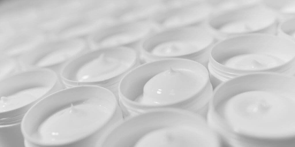 Image of Body & Massage Lotion Base - The Body & Massage Lotion Base hydrates and nourishes the skin, perfect for customization with...